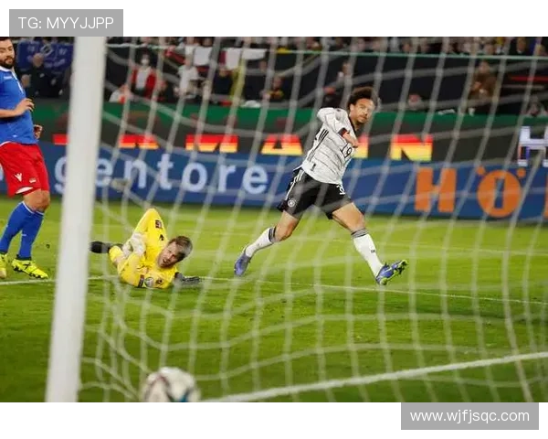 德国足球甲级联赛发展历程与现状分析：俱乐部竞争与球员培养的双重挑战